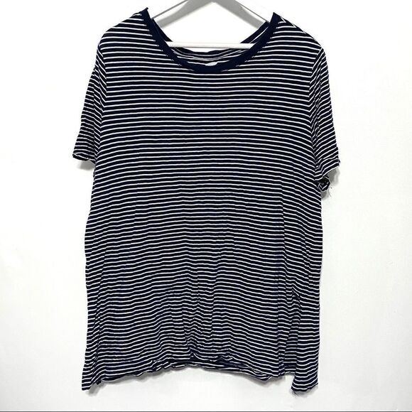 Old Navy Tops - Old Navy Tunic Striped blue white shirt sleeve ribbed collar size 1X